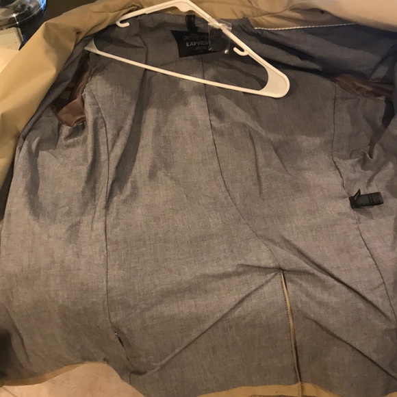 Express - Picture 7 of 7